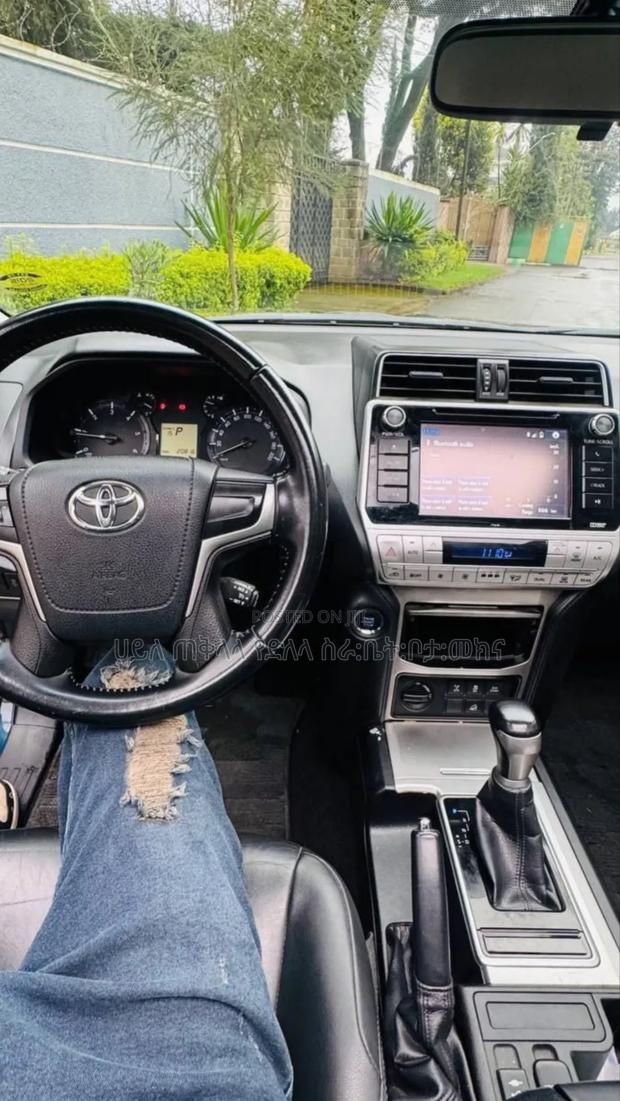 Toyota Land Cruiser Prado 2021 Beige