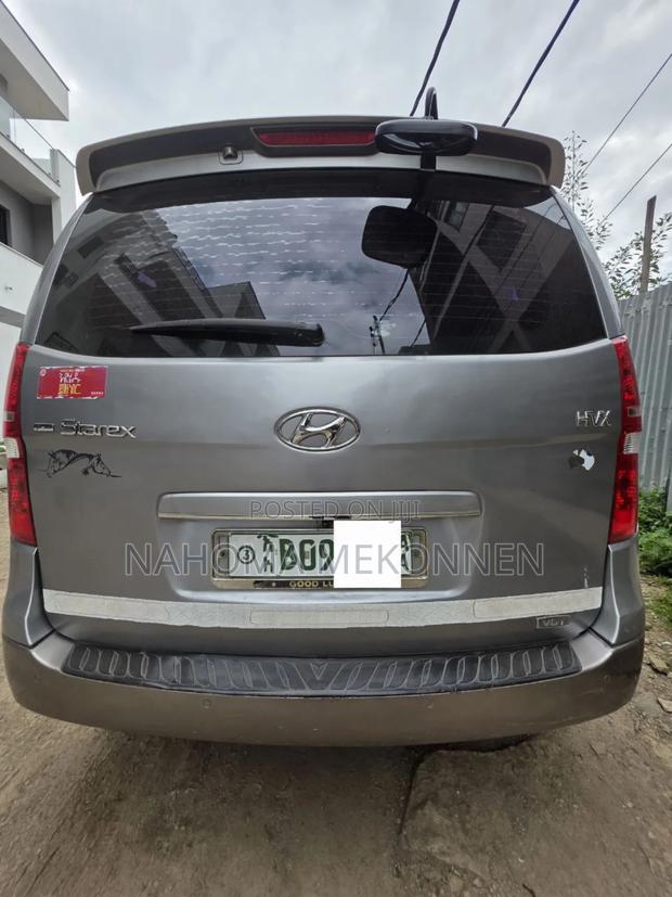 Hyundai Starex 2014 Silver