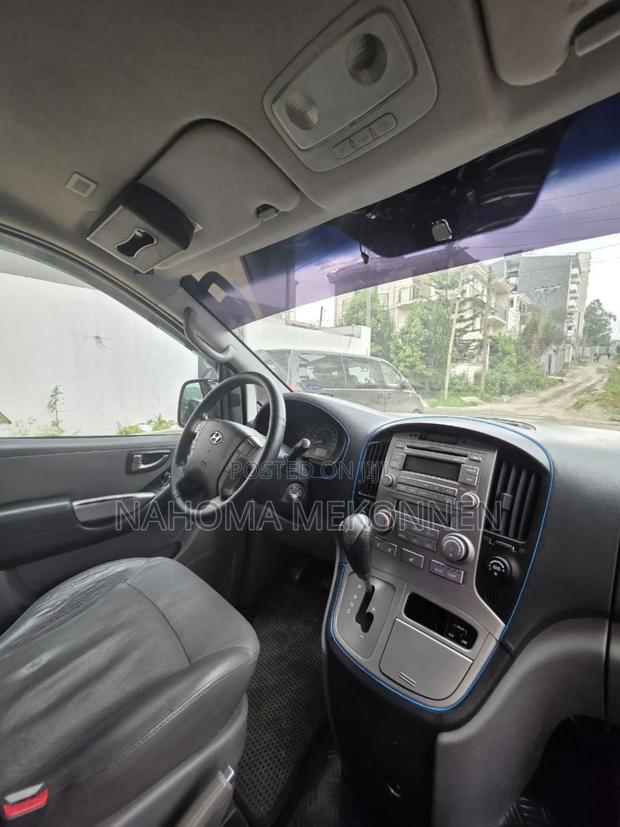Hyundai Starex 2014 Silver