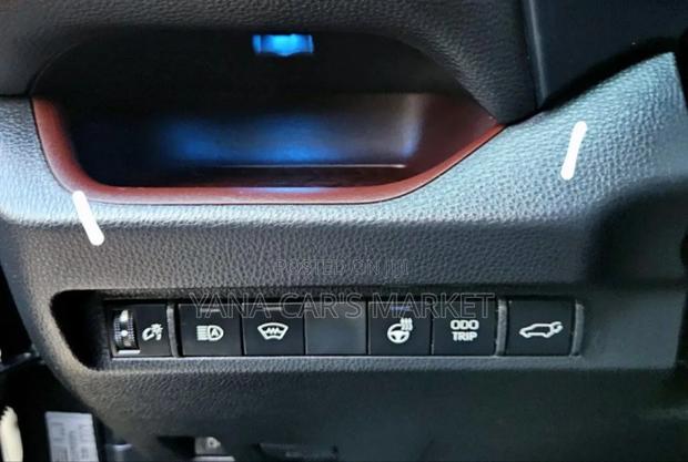 Toyota RAV4 Hybrid 2023 Gray