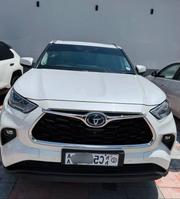 Toyota Highlander Hybrid 2023 White for sale