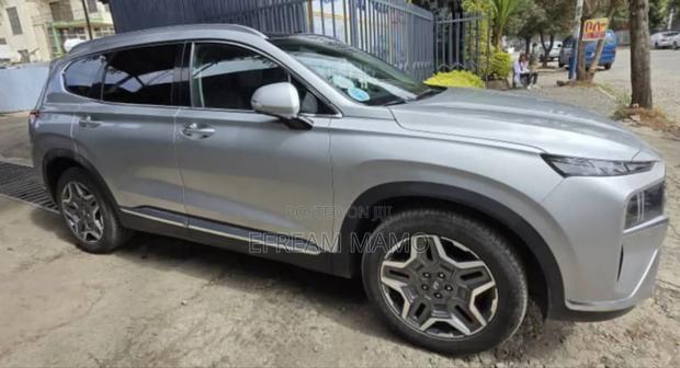 Hyundai Santa Fe 2022 Silver