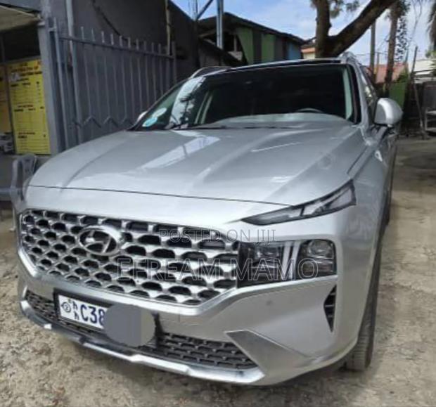 Hyundai Santa Fe 2022 Silver