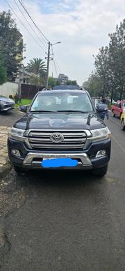 Toyota Land Cruiser 4.6 V8 GXR 2017 Gray for sale
