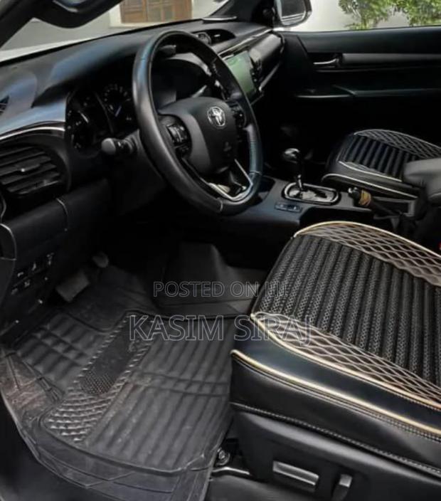 Toyota Hilux Revo Double Cab Deisel 2.8 AWD 2022 White
