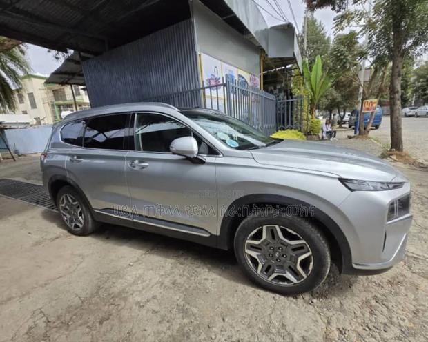 Hyundai Santa Fe 2022 Silver