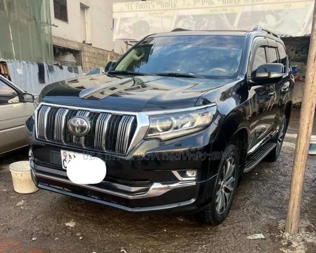 Toyota Land Cruiser Prado 2022 Matt Black