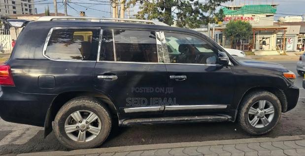 Toyota Land Cruiser 2015 Matt Black