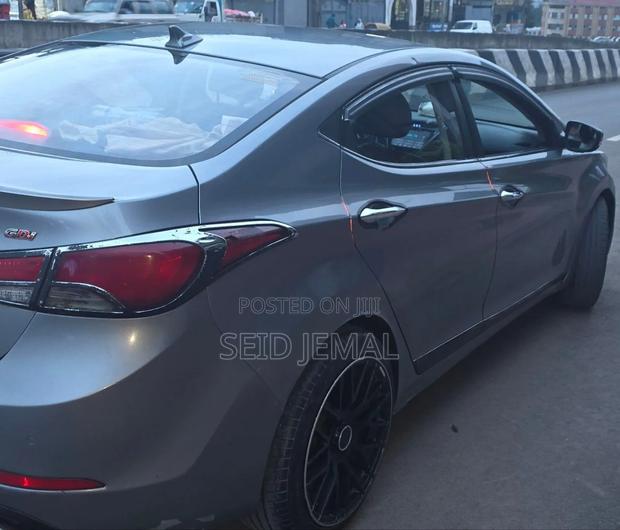 Hyundai Avante 2015 Silver
