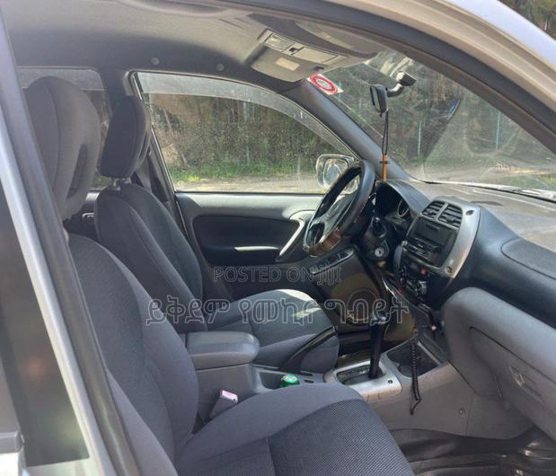 Toyota RAV4 Automatic 2003 Silver