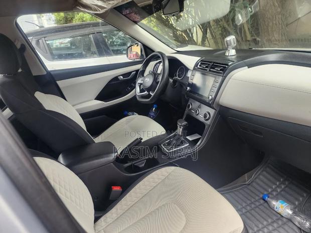 Hyundai Creta 2022 Silver