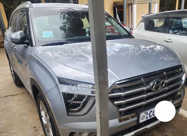 Hyundai Creta 2022 Silver