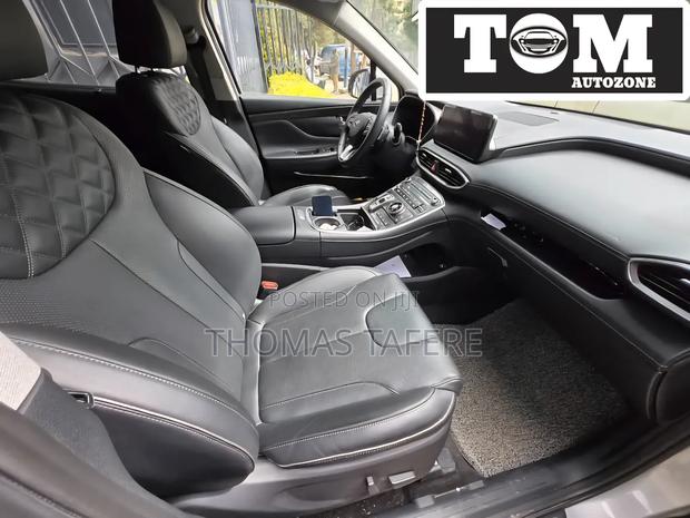 Hyundai Santa Fe 2022 Silver