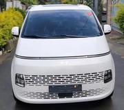 Hyundai Staria 2025 White for sale