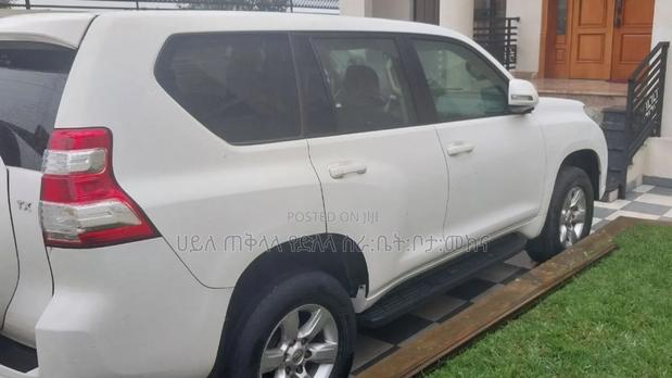 Toyota Land Cruiser Prado 2016 Ivory