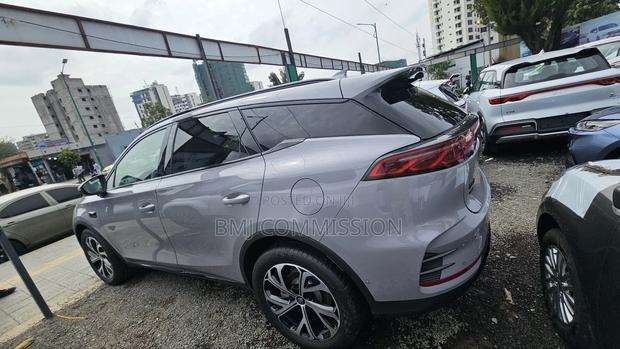 New BYD Tang DM-i 2025 Silver