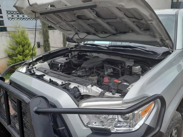 Toyota Tacoma Limited 2019 Silver