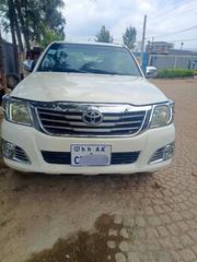Toyota Hilux WORKMATE 2015 White for sale