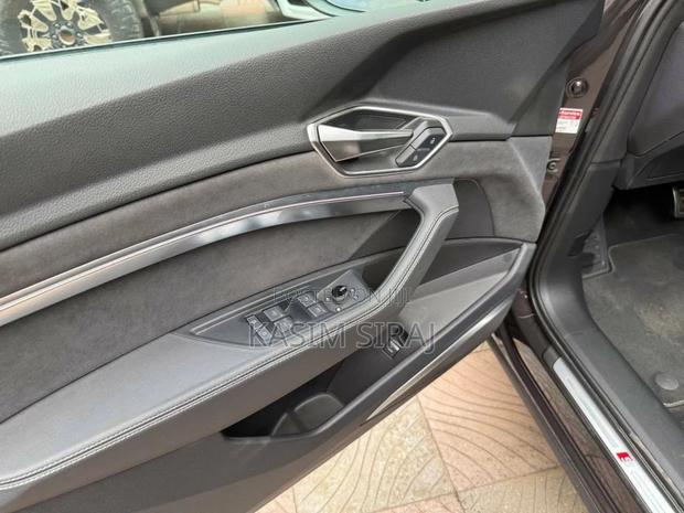 New Audi Q8 e-tron Premium quattro 2025 Gray