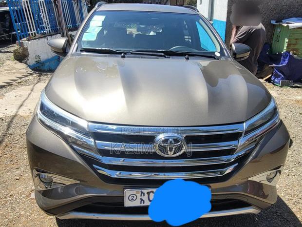 Toyota Rush 2023 Gray