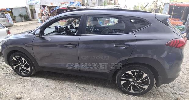 Hyundai Tucson SE AWD 2019 Gray