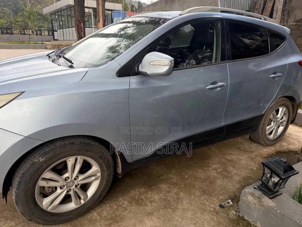 Hyundai Tucson Limited FWD 2013 Blue