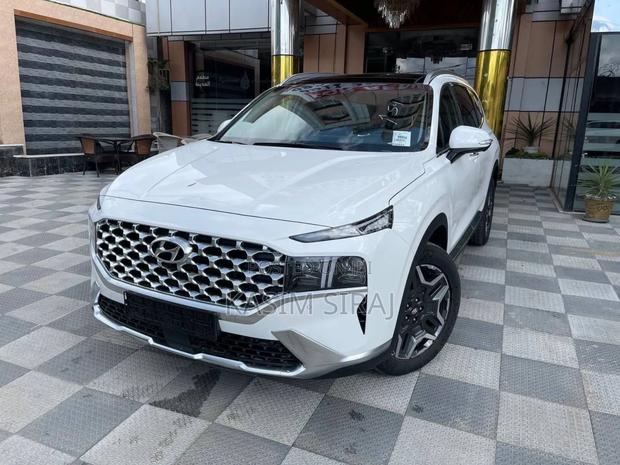 Hyundai Santa Fe Calligraphy 2023 White
