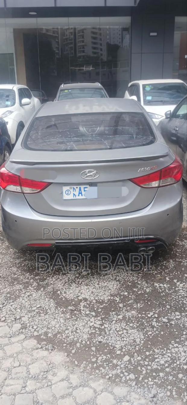 Hyundai Avante 2012 Silver
