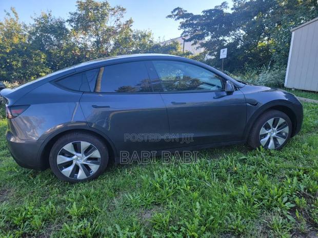 New Tesla Model Y 2024 Gray
