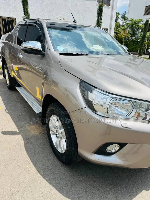Toyota Hilux 2020