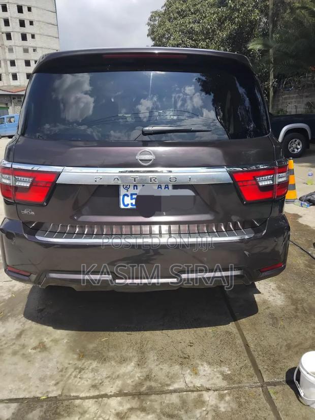 Nissan Patrol 2017 Gray