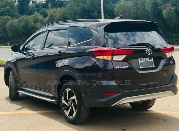 Toyota Rush 2022 Black