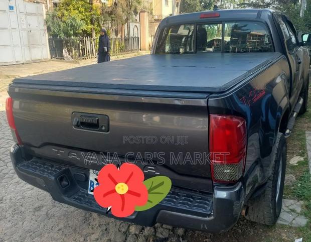 Toyota Tacoma 4dr Double Cab 2016 Gray