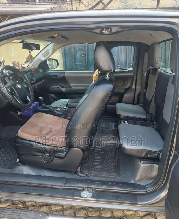 Toyota Tacoma 4dr Double Cab 2016 Gray