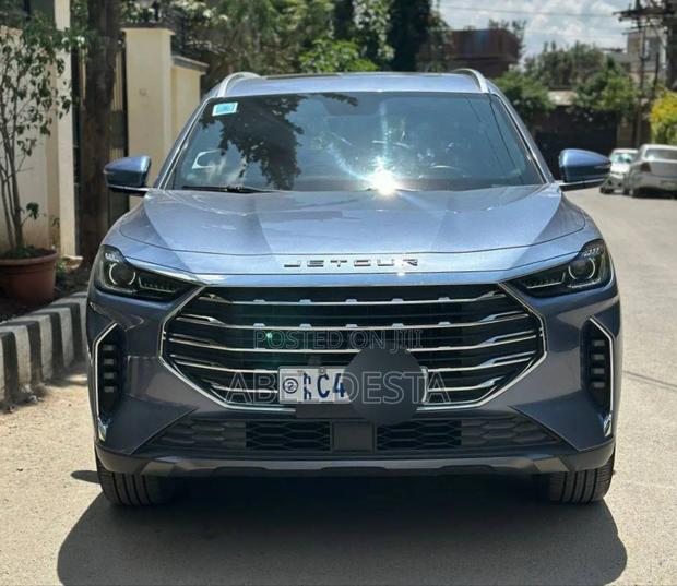 Jetour X70 2023 Silver