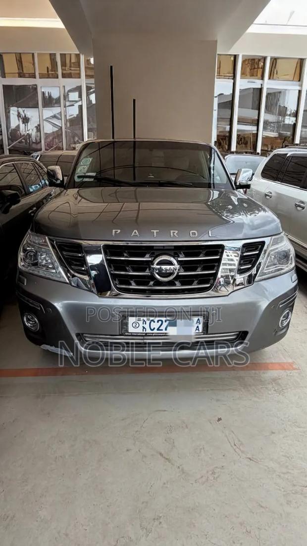 Nissan Patrol 2017 Gray