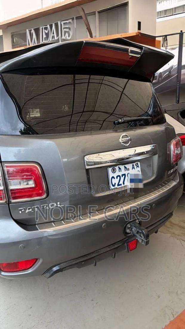 Nissan Patrol 2017 Gray