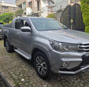 Toyota Hilux 2020 Gold for sale