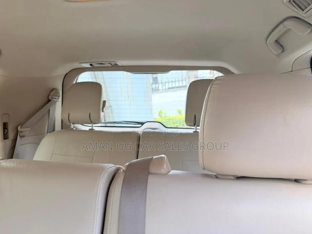 Toyota Land Cruiser 2016 Silver