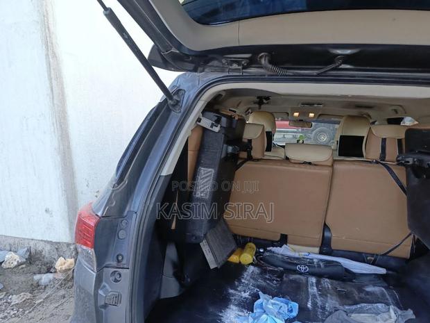 Toyota Land Cruiser Prado 2.8 D-4D 2014 Black
