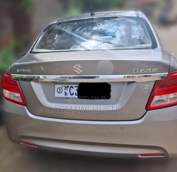 Suzuki Dzire 2023 Silver
