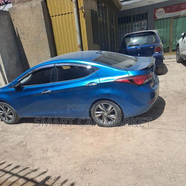 Hyundai Avante 2015 Gray