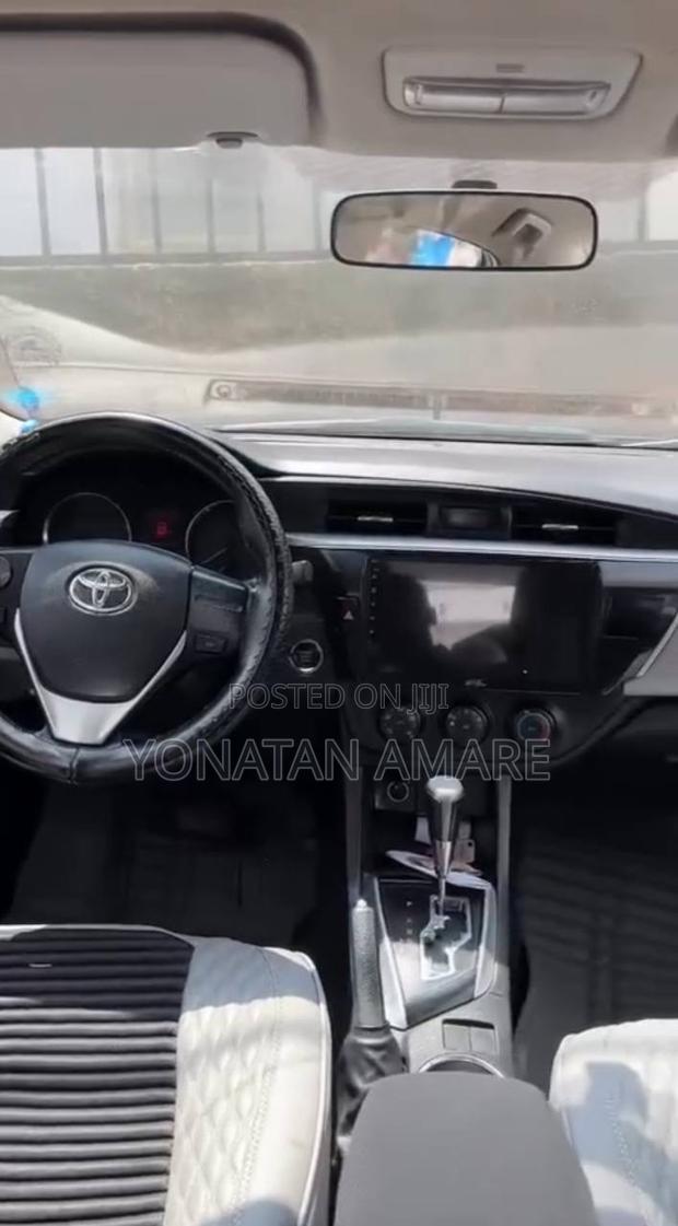 Toyota Corolla 2015 Silver