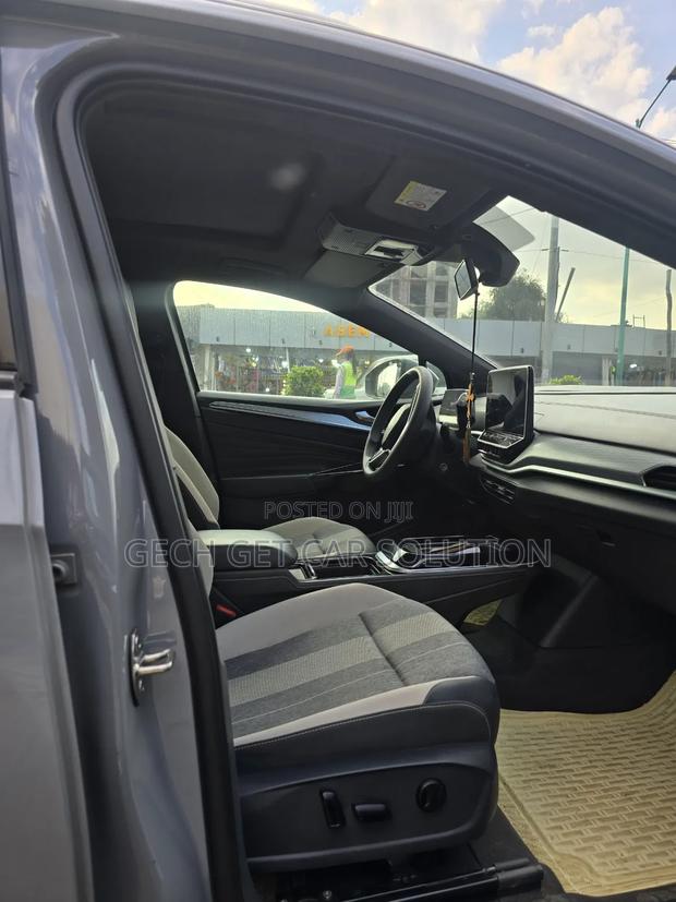 Volkswagen ID.4 2023 Green