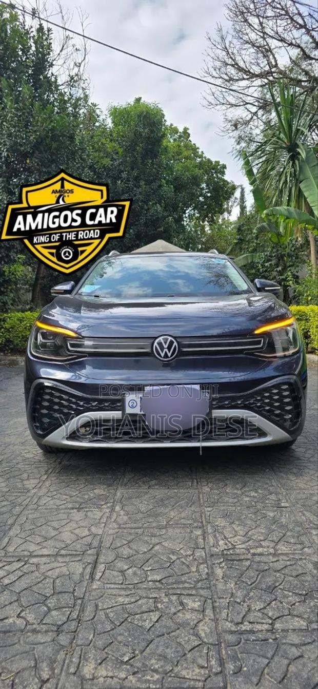 Volkswagen ID.6 2022 Blue