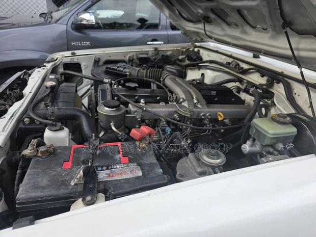 Toyota Land Cruiser 2019 White