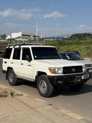 Toyota Land Cruiser 4.5 V8 TD STD 2010 White for sale