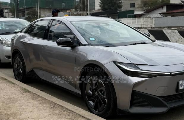 Toyota bZ3 2024 Gray