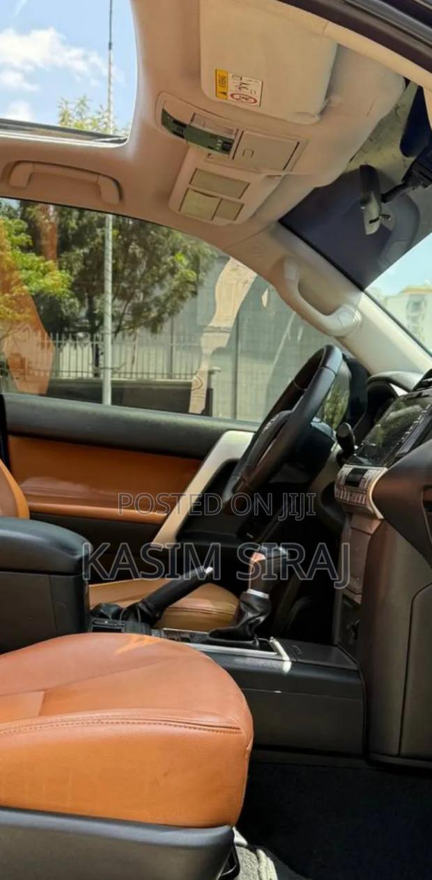 Toyota Land Cruiser Prado 2.7 2020 Black