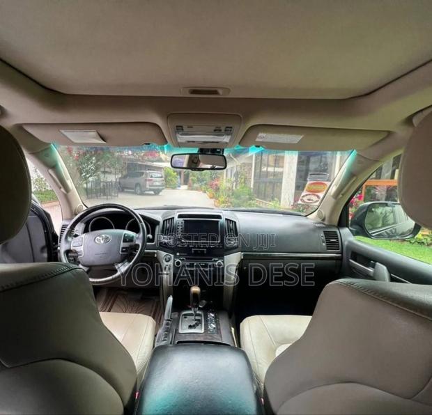 Toyota Land Cruiser Prado 2013 Black